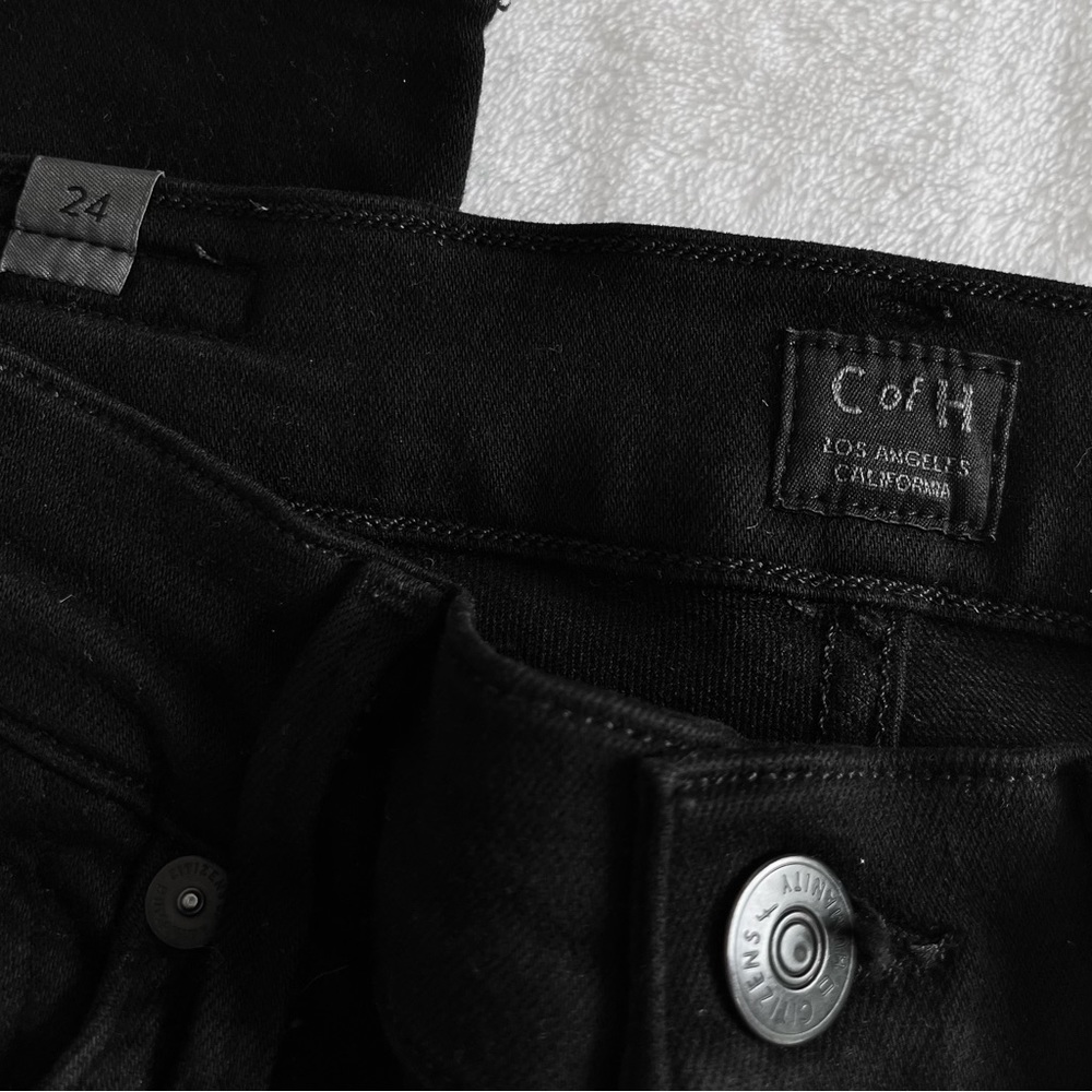 New Citizen’s of Humanity Jeans - Picture 3 of 4